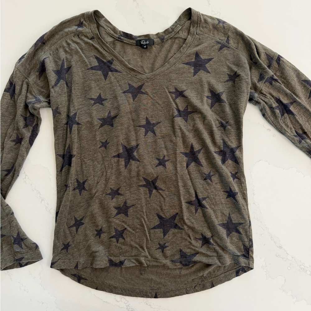 Rails Olive Star-Pattern V-Neck Long Sleeve Tee